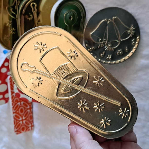 Lot of 9 Vintage Noisemakers - Picture 4 of 6